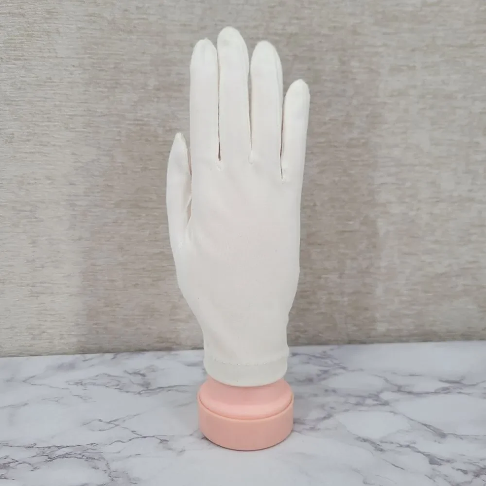 Vintage 50s Women's Off White Pearl-Button Dress Gloves